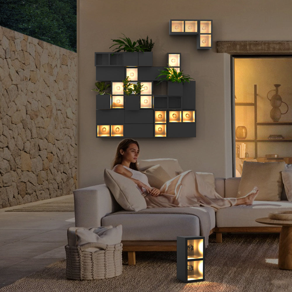 Aplique de Pared Exterior LumaSquare® – Diseño Cúbico en Metal y Vidrio