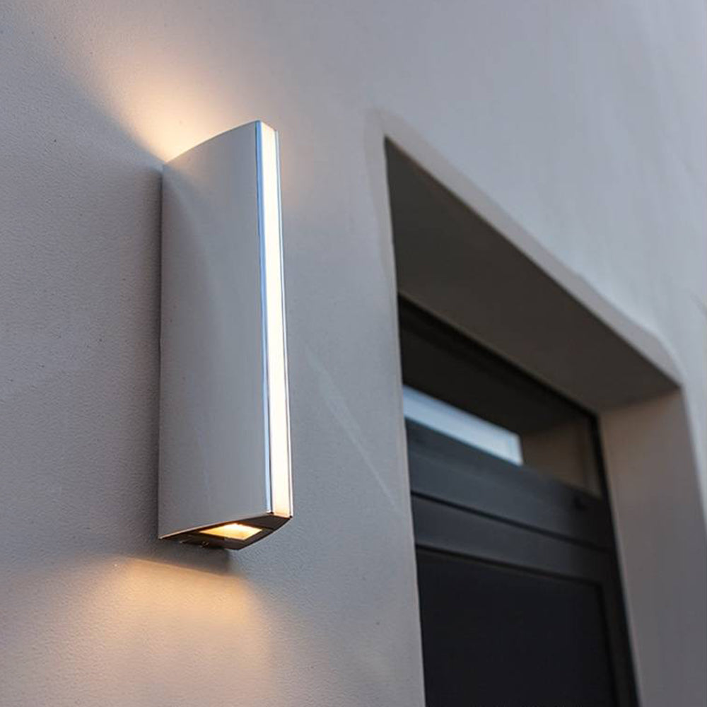 Aplique de Pared Exterior Diseño – Resistente al Agua IP65, LED Integrado