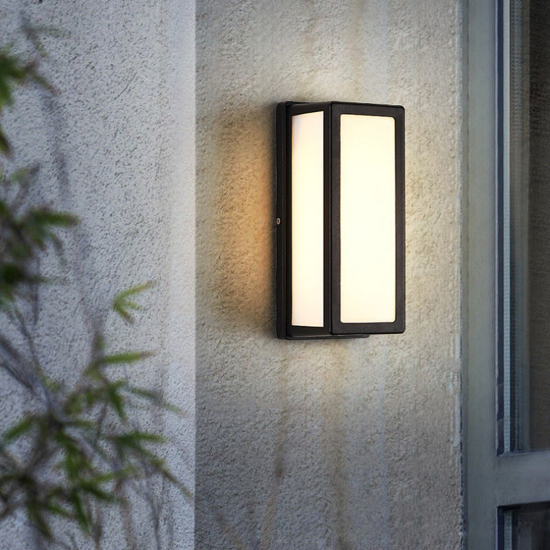 Aplique de Pared Exterior LuxBright® – Iluminación LED Impermeable para Hogar y Jardín