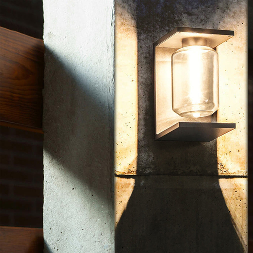 Aplique de Pared Exterior LumaArk® – Iluminación Moderna y Resistente a las Inclemencias del Tiempo