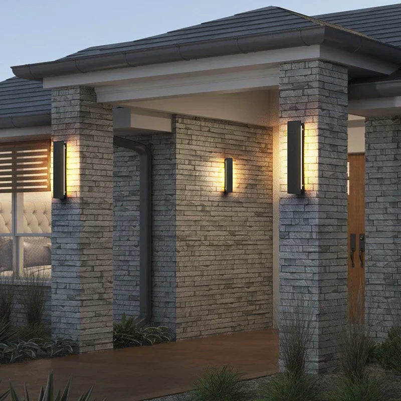 Aplique de Pared Exterior LED – Diseño Moderno y Resistente al Agua