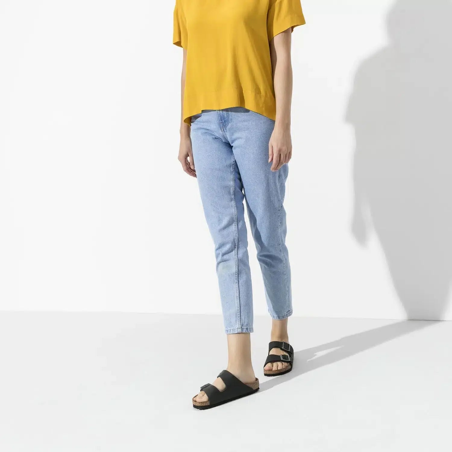 Sandalias Negras - Comodidad y Elegancia