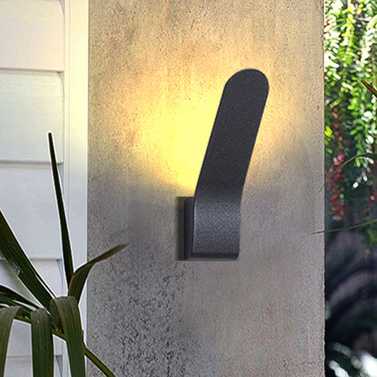 La lámpara pared Florasem es una opción elegante y funcional. Perfecta como aplique pared dormitorio, crea una luz acogedora. También es ideal como apliques baño y aplique espejo baño, proporcionando iluminación clara. Su instalación es sencilla y su diseño moderno la hace destacar.

