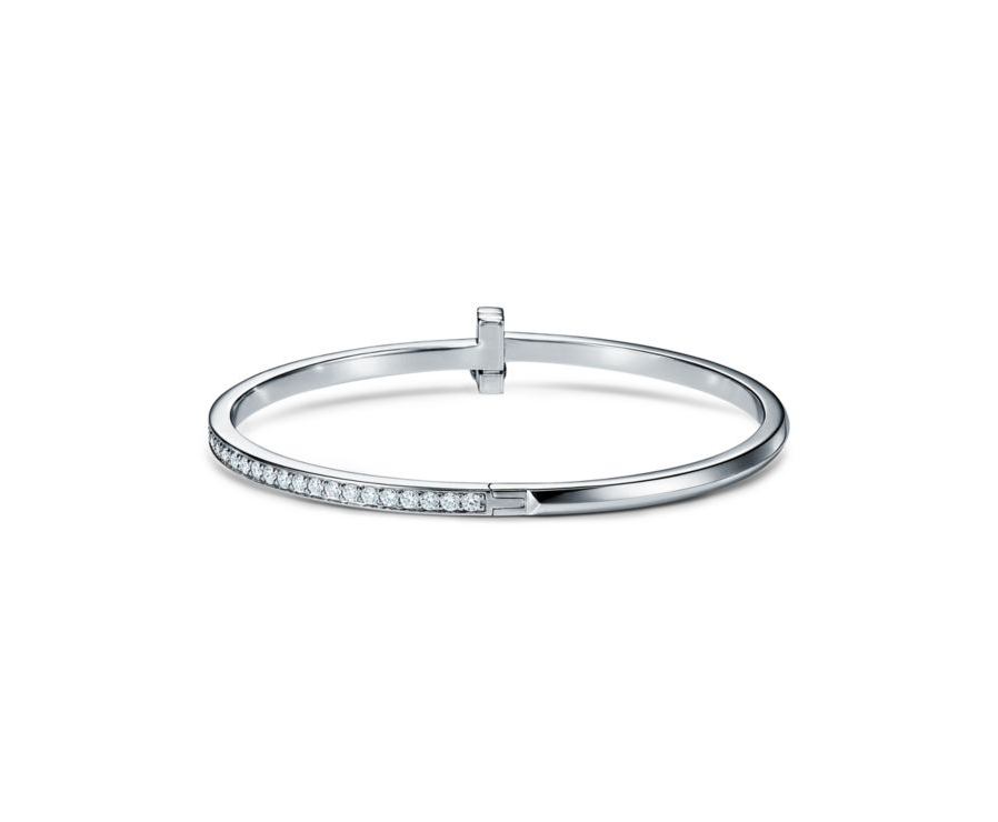 brazalete t-design, brazalete elegante, brazalete minimalista, brazalete de lujo, brazalete moderno, brazalete con piedras, brazalete abierto, brazalete ajustable, brazalete metálico, brazalete brillante, brazalete sofisticado, ligero,