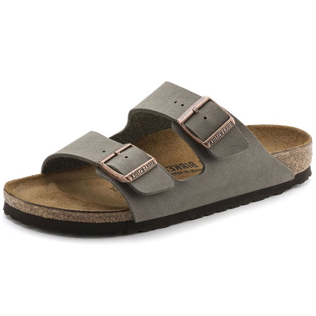 sandalias birkenstock, sandalias arizona, sandalias birkenstock arizona, sandalias verde oliva, sandalias cómodas, sandalias de cuero, sandalias ergonómicas, sandalias unisex, sandalias de verano, sandalias con hebillas, sandalias para caminar, sandalias anatómicas, sandalias birko-flor, sandalias de calidad, sandalias clásicas birkenstock