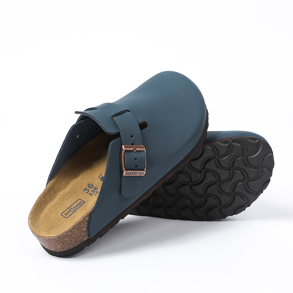 zuecos birkenstock, zuecos clásicos, zuecos de gamuza azul, zuecos cómodos, zuecos ergonómicos, zuecos unisex, zuecos transpirables, zuecos flexibles, zuecos para casa, zuecos de trabajo, zuecos birkenstock boston, zuecos de verano, calzado cómodo birkenstock