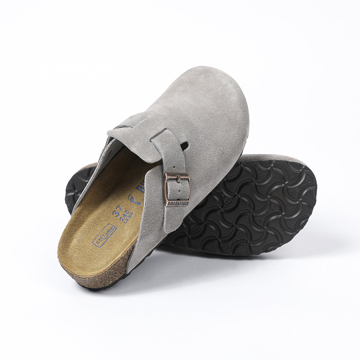 zuecos de gamuza, zuecos grises, zuecos clásicos, zuecos cómodos, zuecos ergonómicos, zuecos anatómicos, zuecos unisex, zuecos antideslizantes, zuecos estilo birkenstock, birkenstock boston gris, birkenstock zuecos, calzado cómodo, calzado anatómico, calzado ergonómico, zuecos casuales, zuecos modernos, zuecos de moda, zuecos de invierno, zuecos de casa, zuecos para mujer, zuecos para hombre, zuecos birkenstock hombre, zuecos birkenstock mujer, birkenstock rebajas